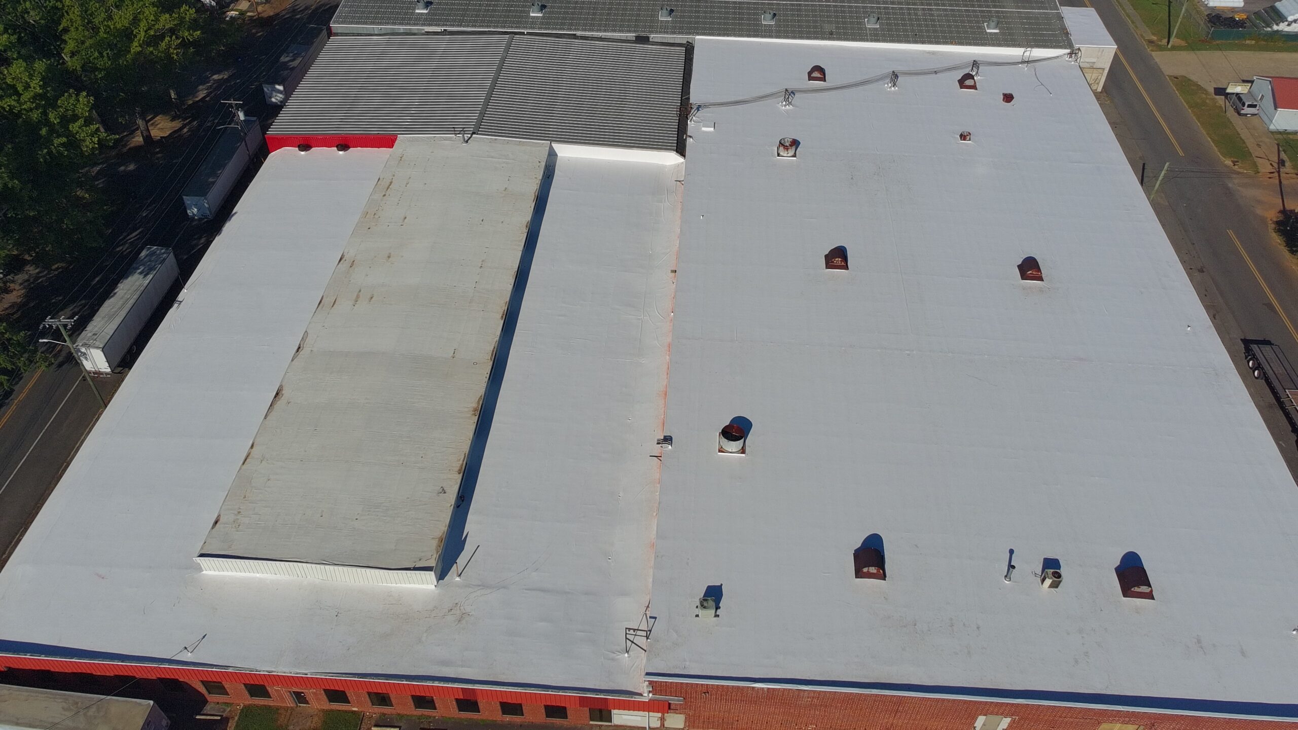 New asphalt shingle roof installation in Dalton, GA